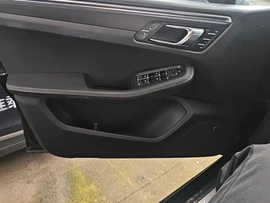 Porsche Macan 2014