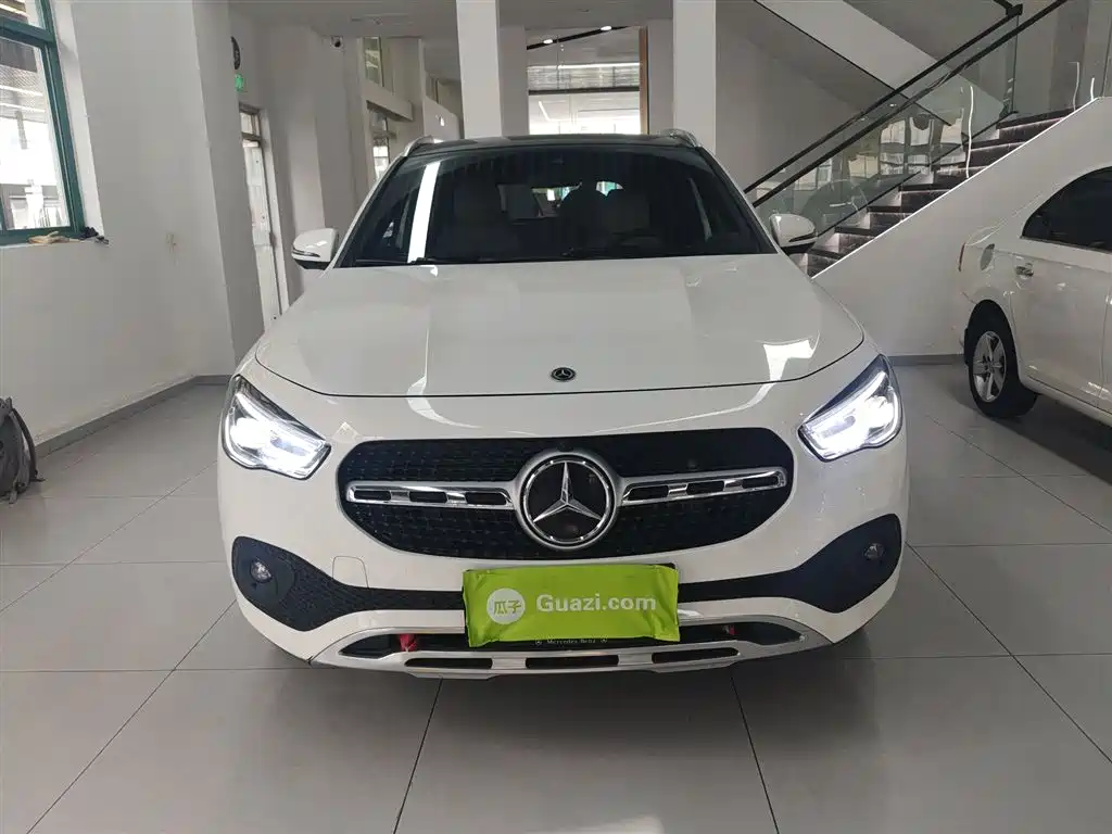 Mercedes-Benz GLA 2024 — фото 3
