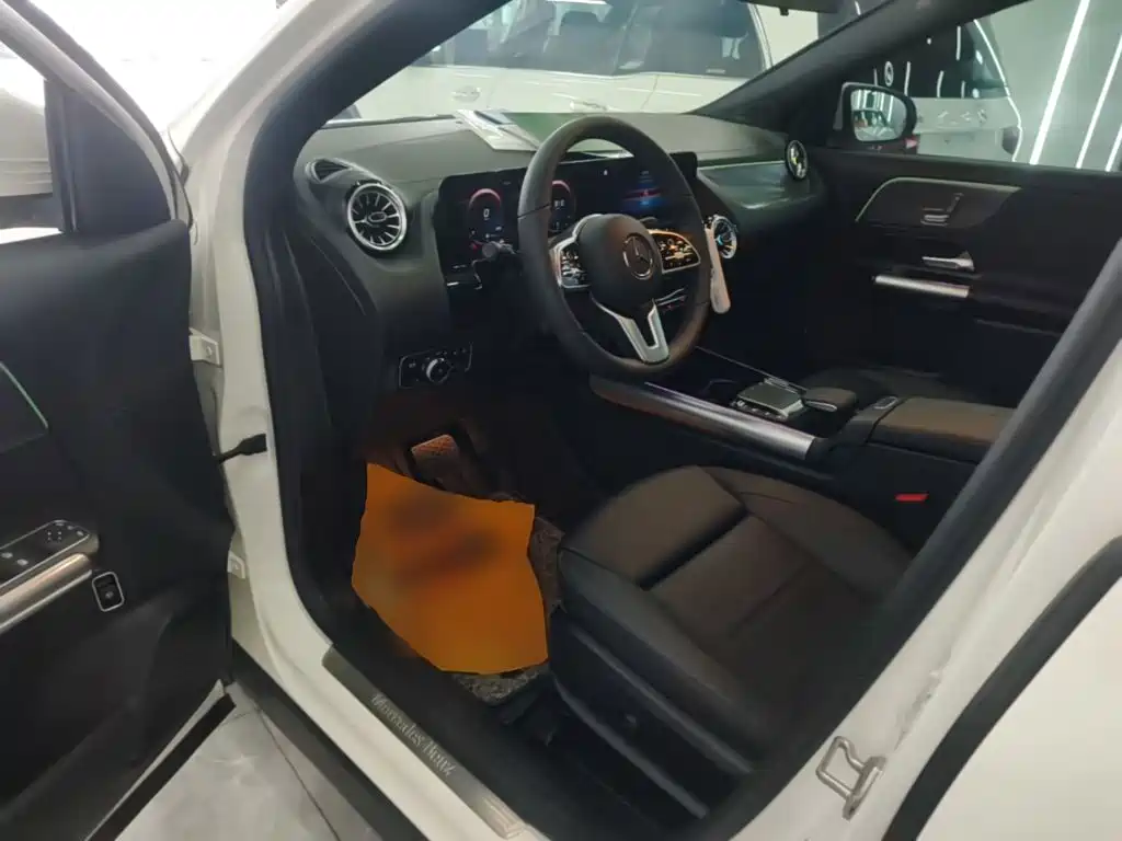 Mercedes-Benz GLA 2021 — фото 16