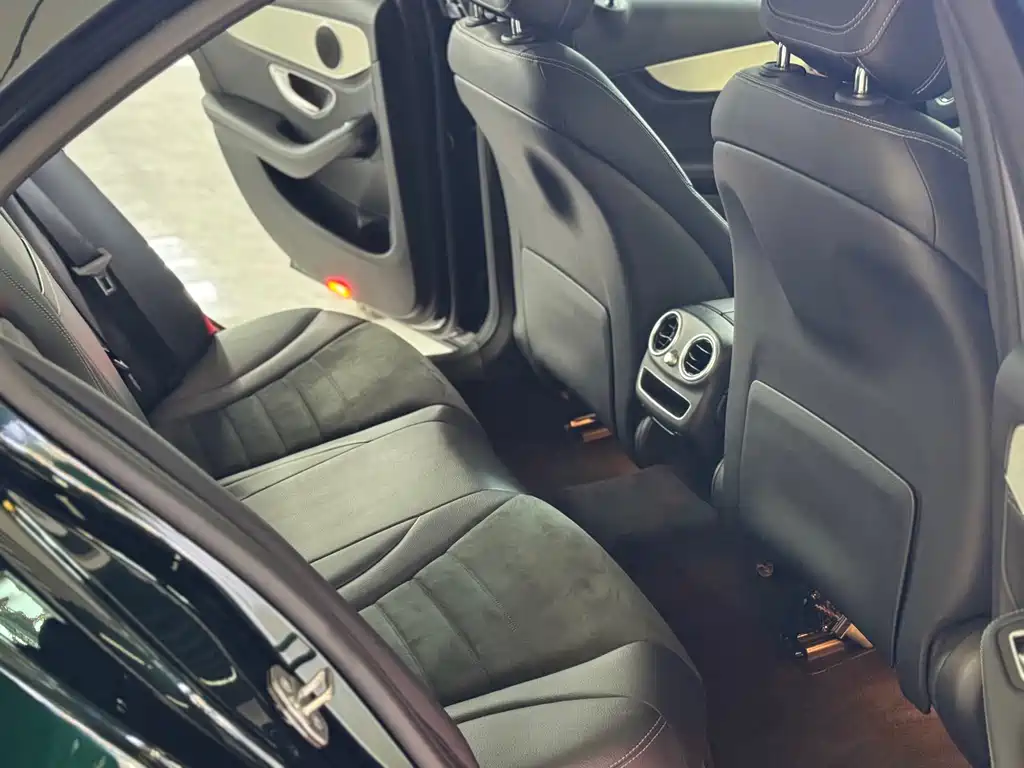 Mercedes-Benz C-Class 2019 — фото 13