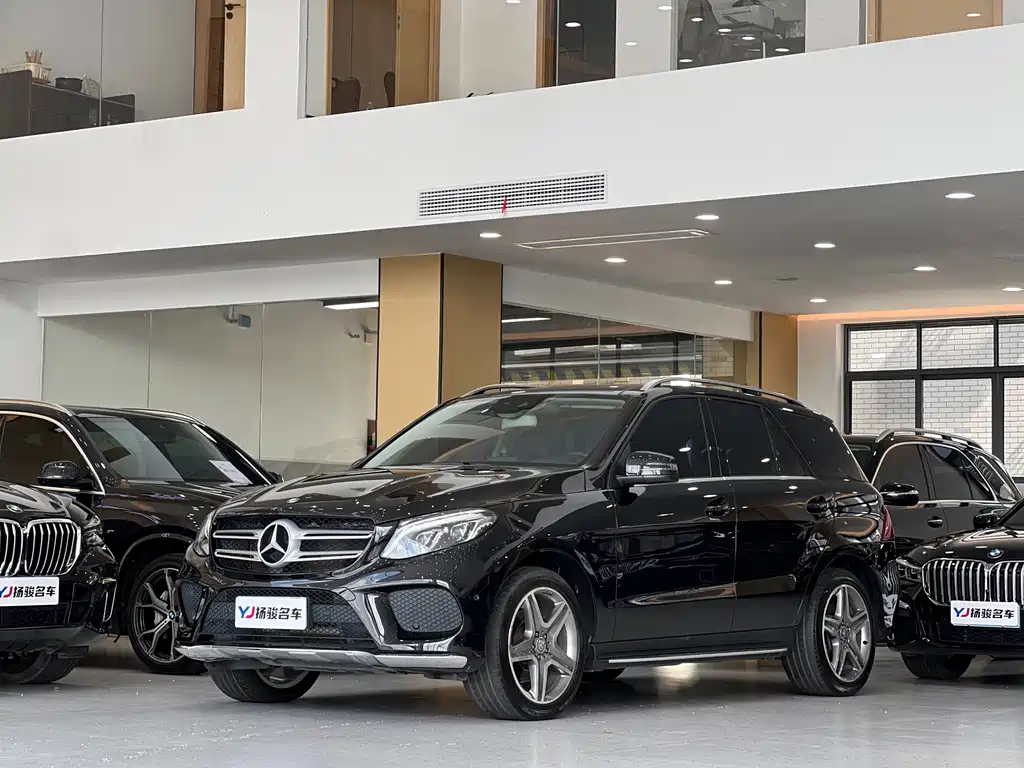 Mercedes-Benz GLE 2016