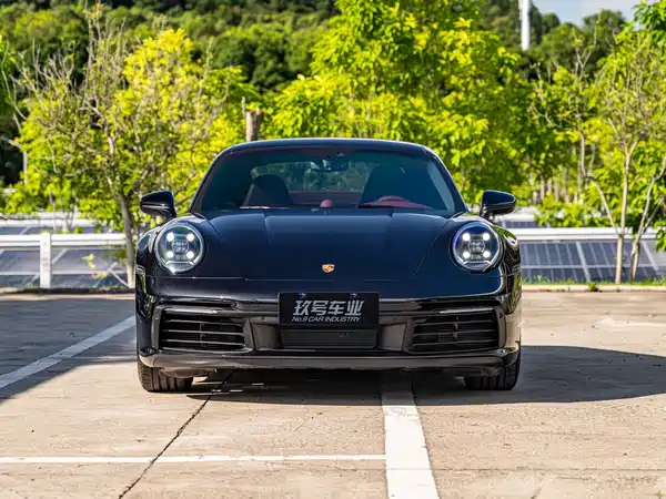 Porsche 911 2021