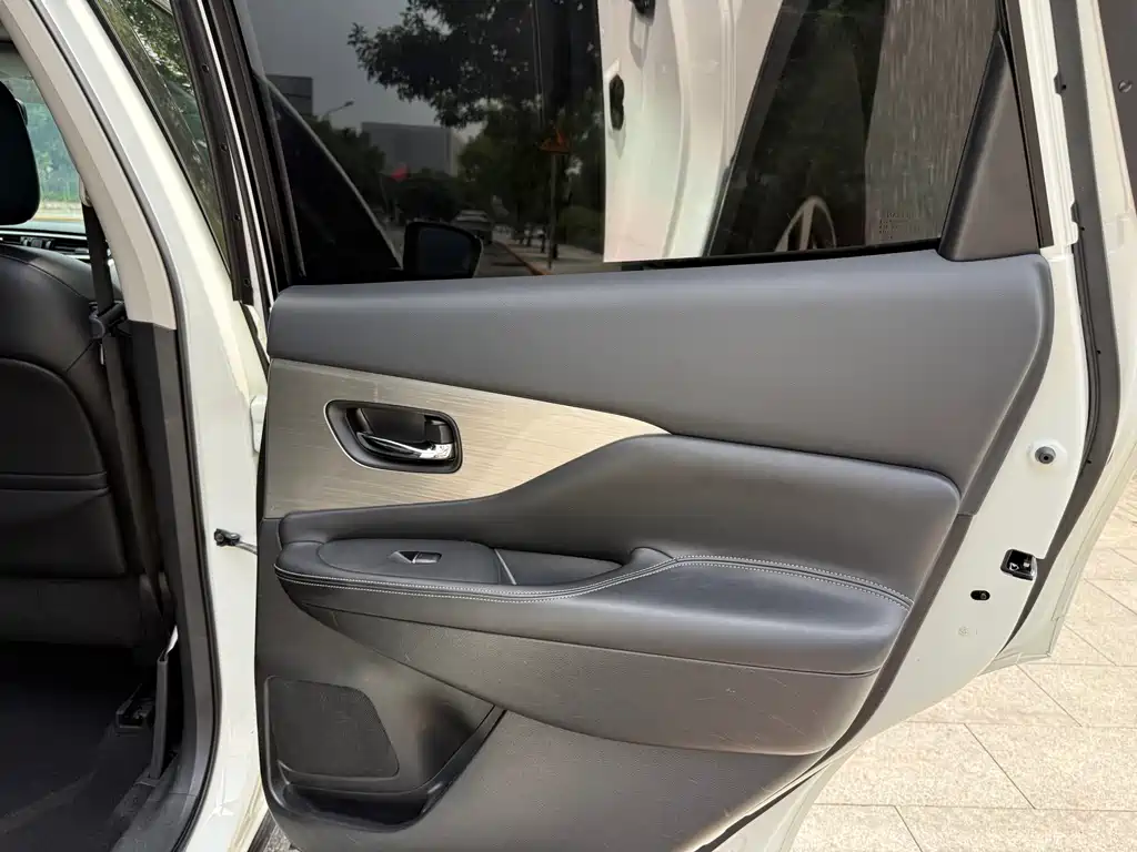 Nissan Murano 2018 — фото 17