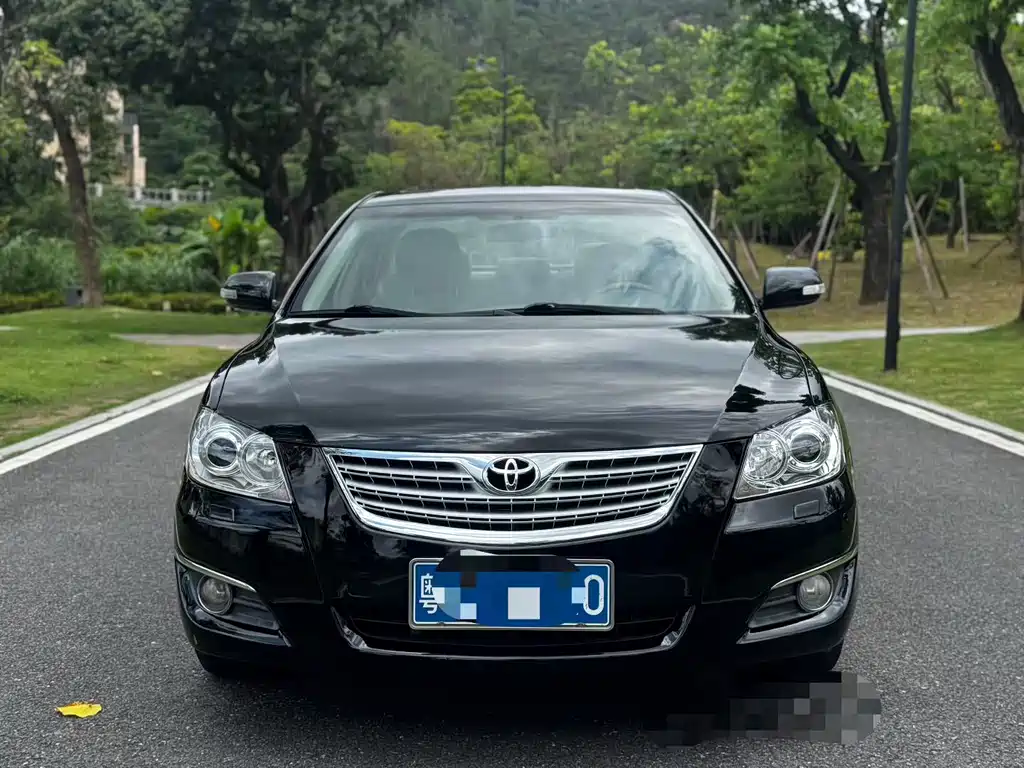 Toyota Camry 2008 — фото 2