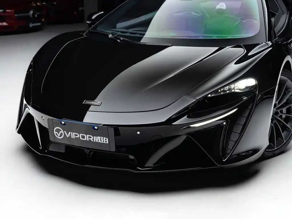 McLaren Artura 2026 — фото 19