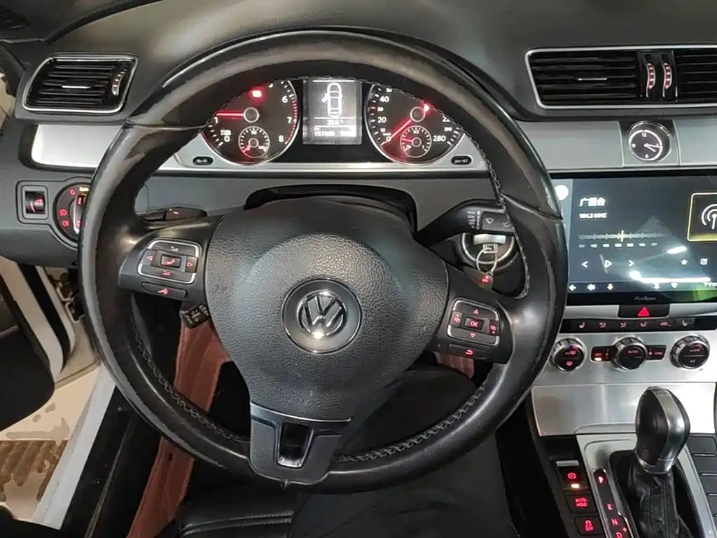 Volkswagen CC 2017 — фото 11