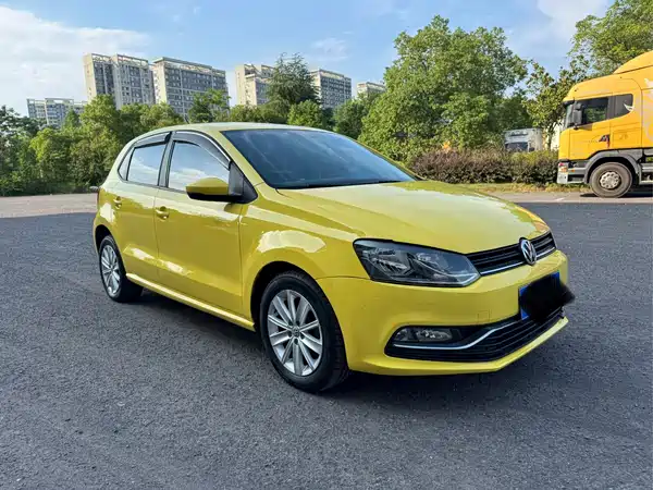 Volkswagen Polo 2015