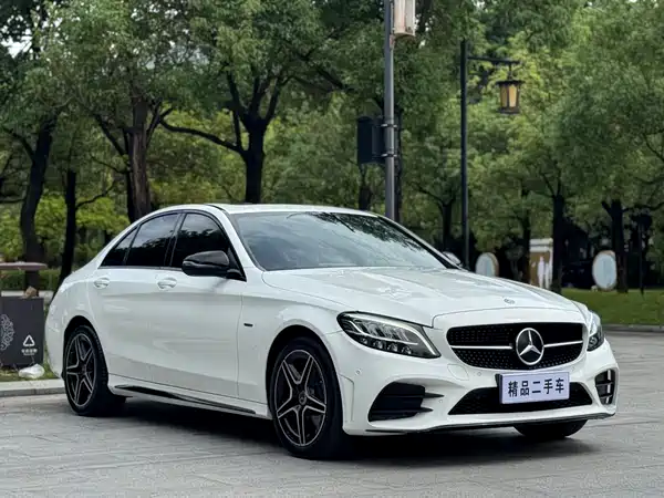 Mercedes-Benz C-Class 2021