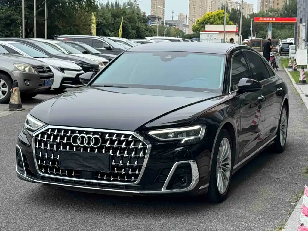 Audi A8 2023