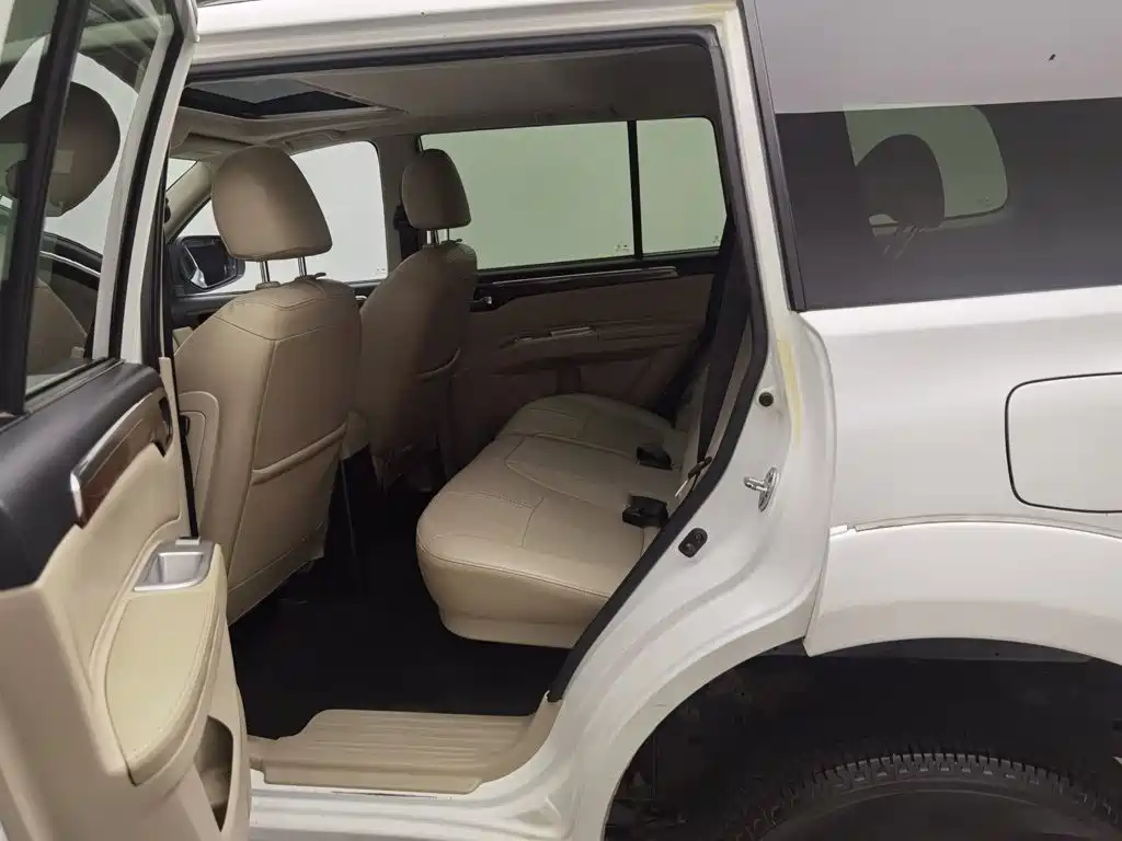 Mitsubishi Pajero Jinchang 2015 — фото 15