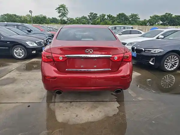 Infiniti Q50L 2017