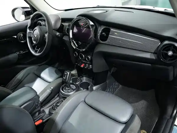 MINI 2021