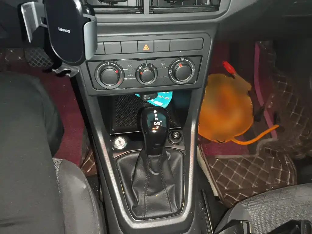Volkswagen T-Cross 2021