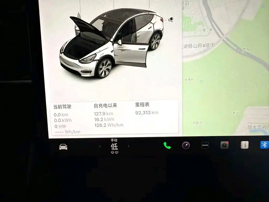 Tesla Model Y 2021 — фото 10