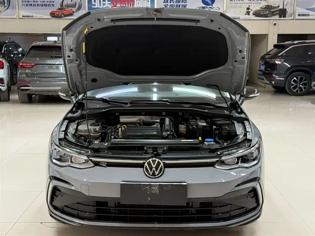 Volkswagen Golf 2023