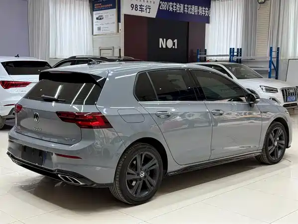 Volkswagen Golf 2023