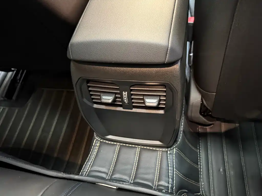 BMW 2 Series 2023 — фото 15