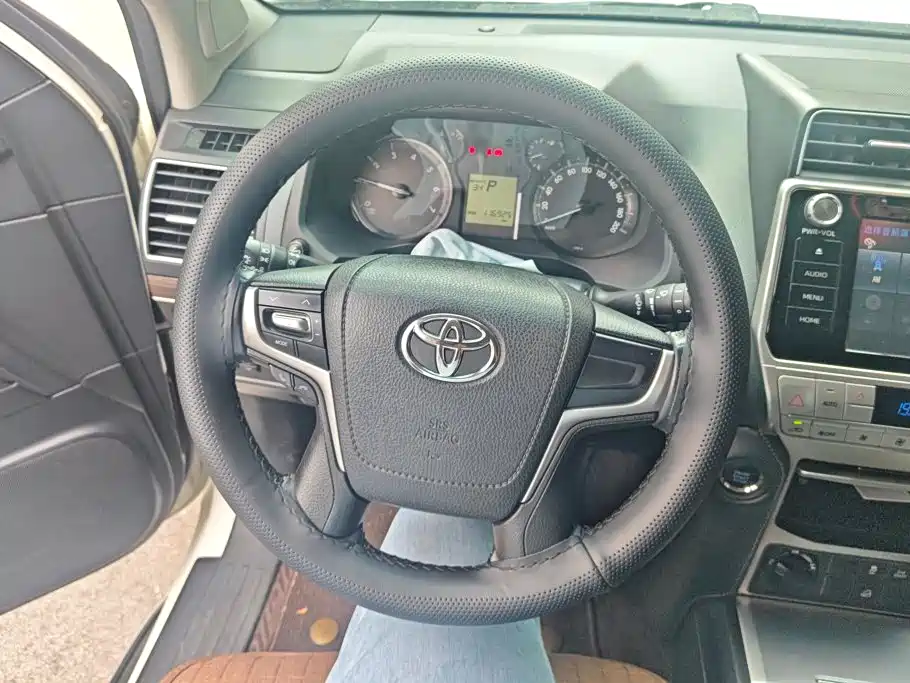 Toyota Prado 2019 — фото 15