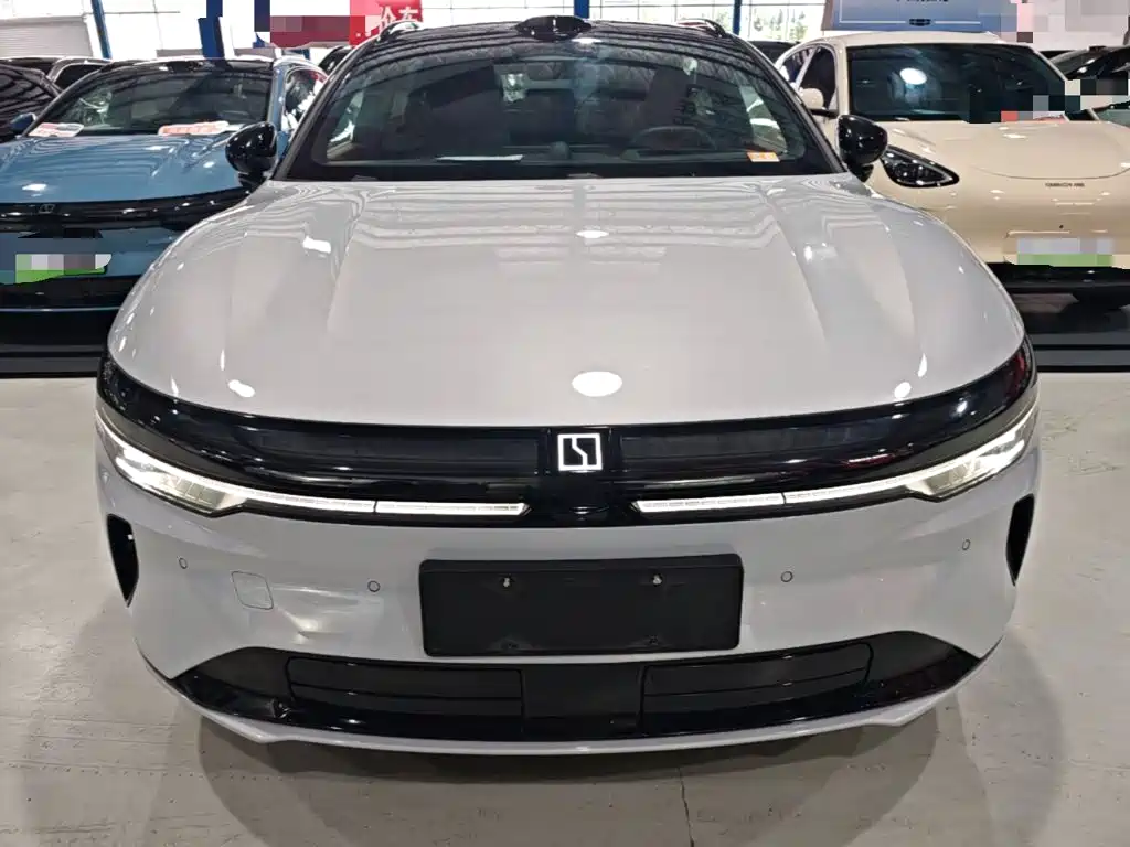 Zeekr 007 GT 2025
