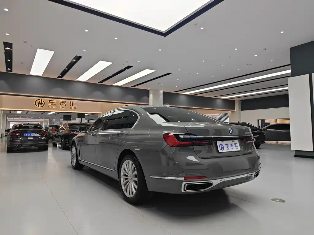 BMW 7 Series 2020 — фото 12