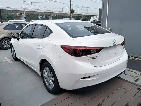 Mazda 3 Axela 2020