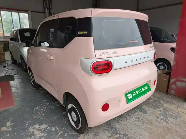 Wuling Hongguang MINIEV 2025