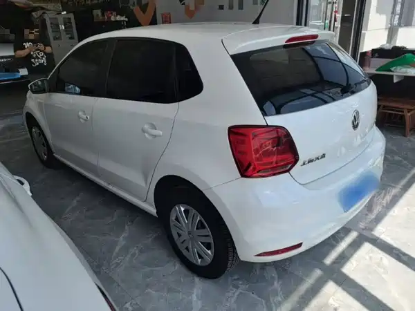 Volkswagen Polo 2016