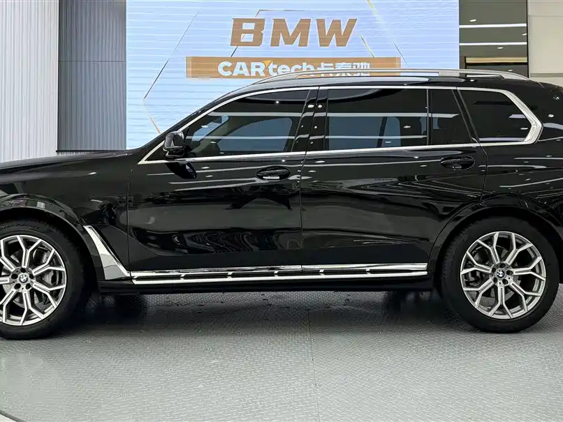 BMW X7 2022 — фото 11
