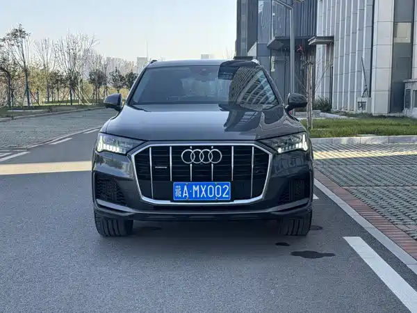 Audi Q7 2021