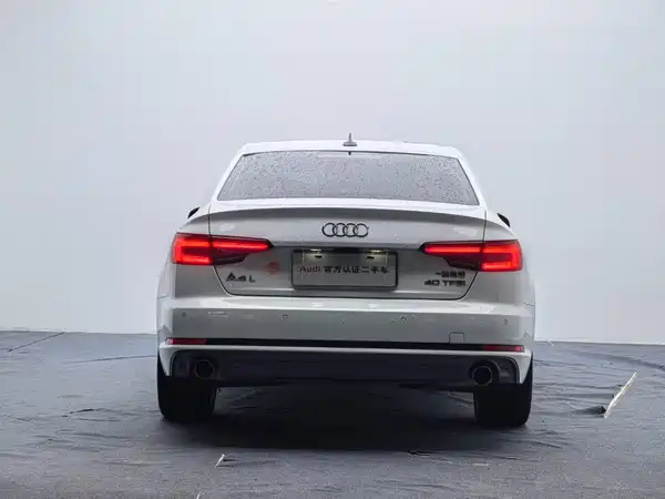 Audi A4L 2018