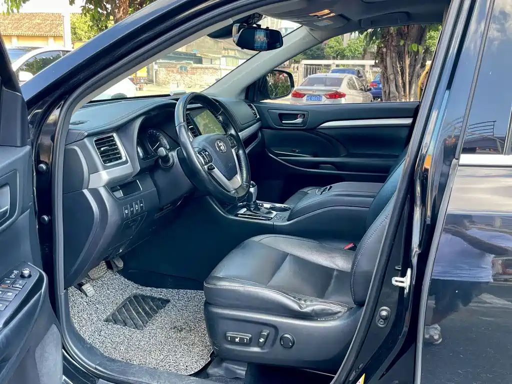 Toyota Highlander 2018