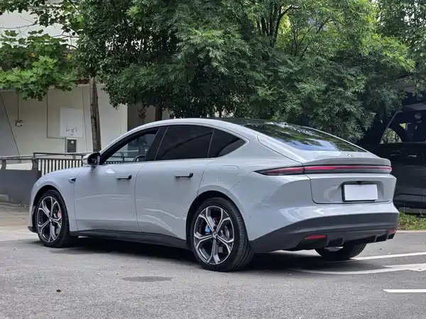 NIO ET5 2024