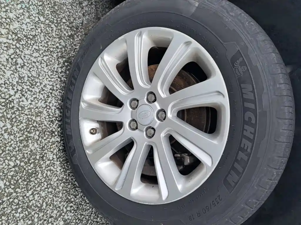 Land Rover Discovery Sport 2019 — фото 23