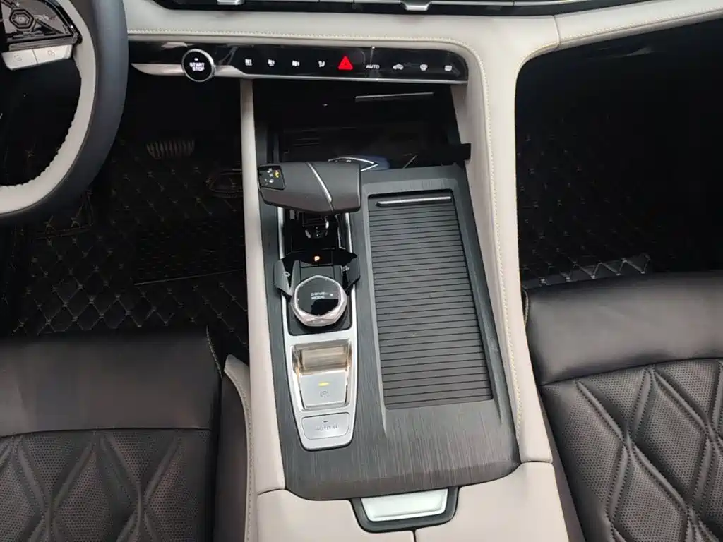 Changan CS75PLUS 2024 — фото 14