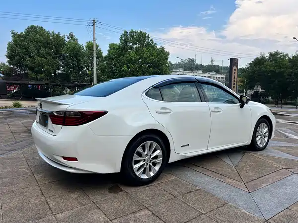Lexus ES 2014