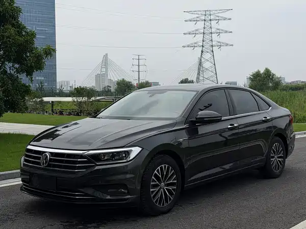 Volkswagen Sagitar 2020