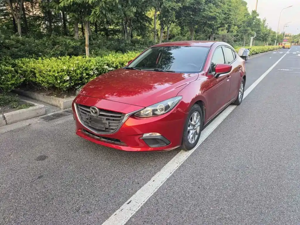 Mazda 3 Axela 2015 — фото 1