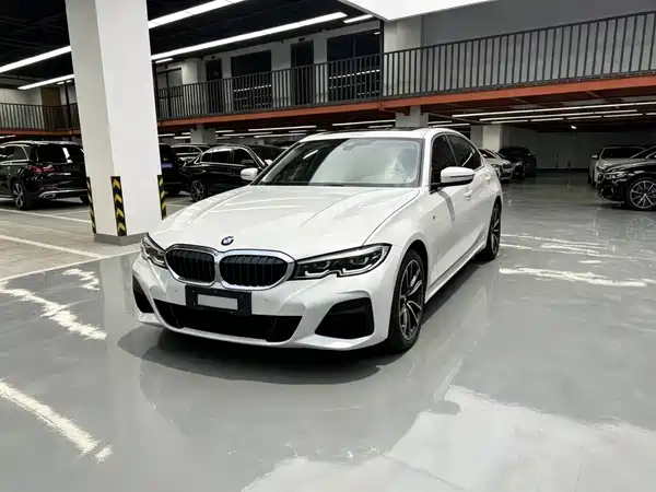 BMW 3 Series 2021