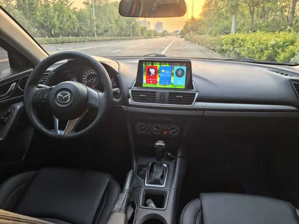 Mazda 3 Axela 2015 — фото 4