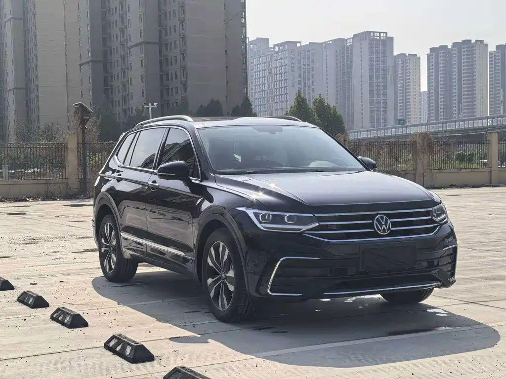 Volkswagen Tiguan L 2025