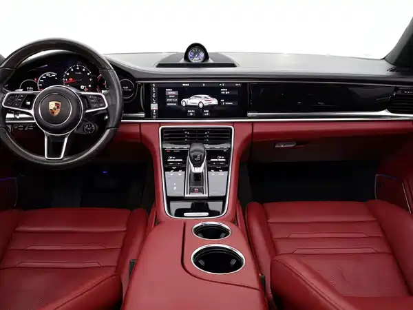 Porsche Panamera 2019