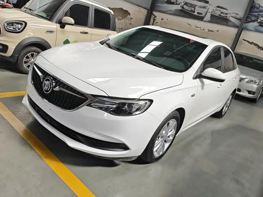 Buick Excelle GT 2021 — фото 1