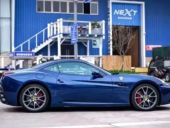 Ferrari California T 2013