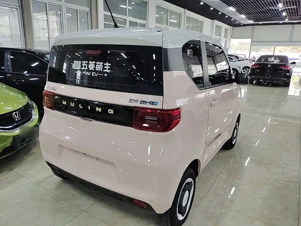 Wuling MINIEV 2021 — фото 7