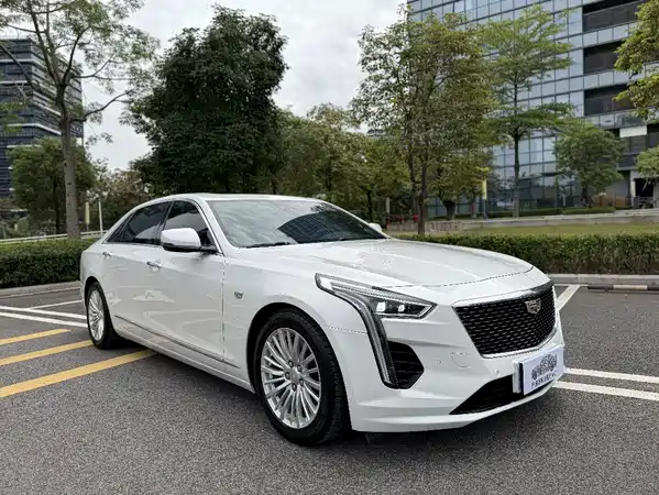Cadillac CT6 2022