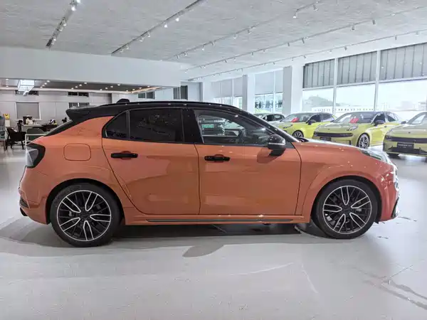 Lynk & Co 02 Hatchback 2022