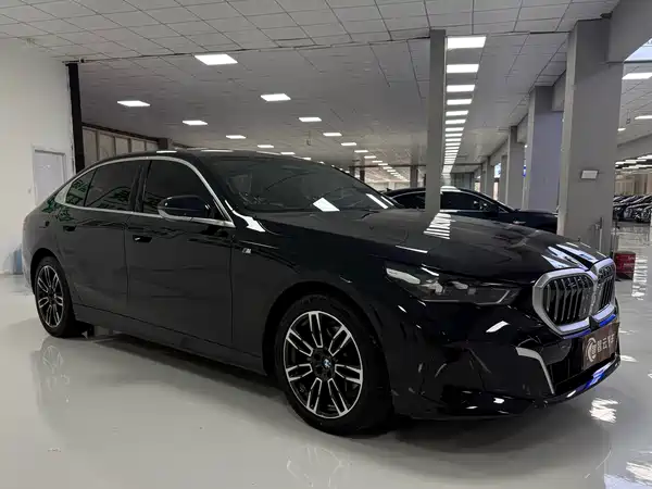 BMW 5 Series 2024