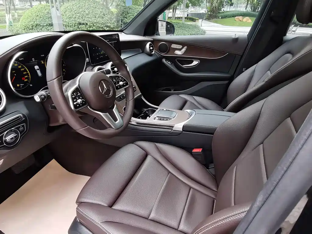 Mercedes-Benz GLC 2023 — фото 15