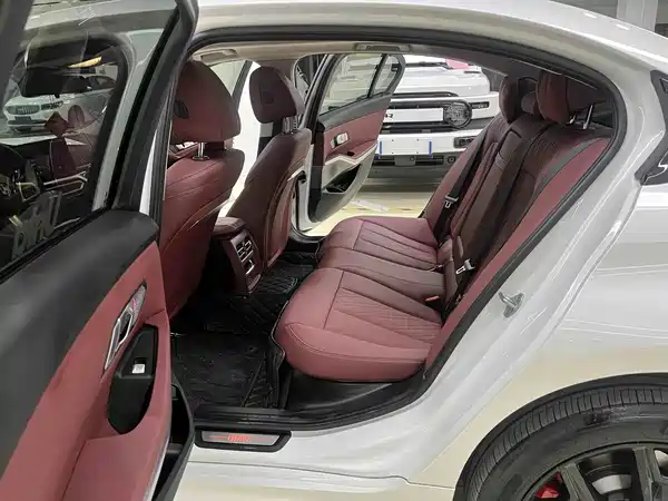 BMW i3 2023