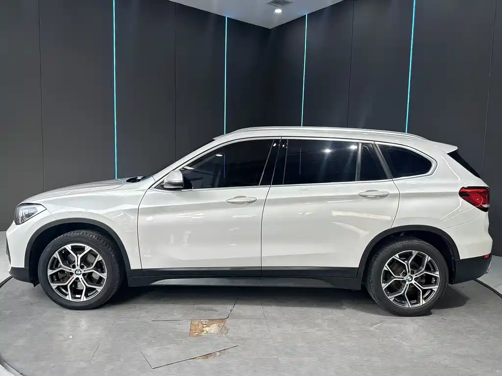 BMW X1 2021